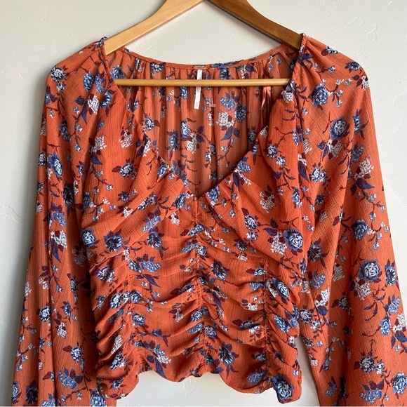 Free People Final Rose Deep V-Neck Balloon Sleeve Ruched Top Size XS - Picture 4 of 8
